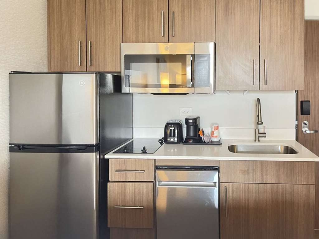 MainStay Suites Oak Brook Terrace Chicago - photo 2