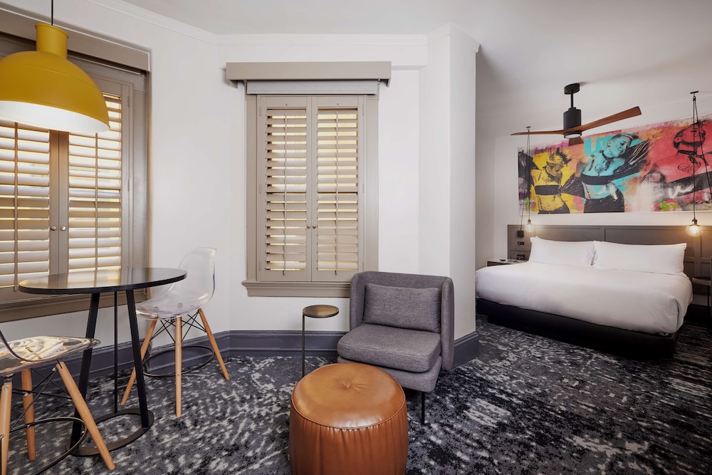 The Barnes San Francisco Tapestry Collection by Hilton - photo 6