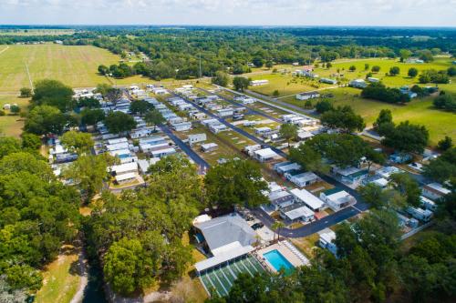 Water's Edge RV Resort - photo 3