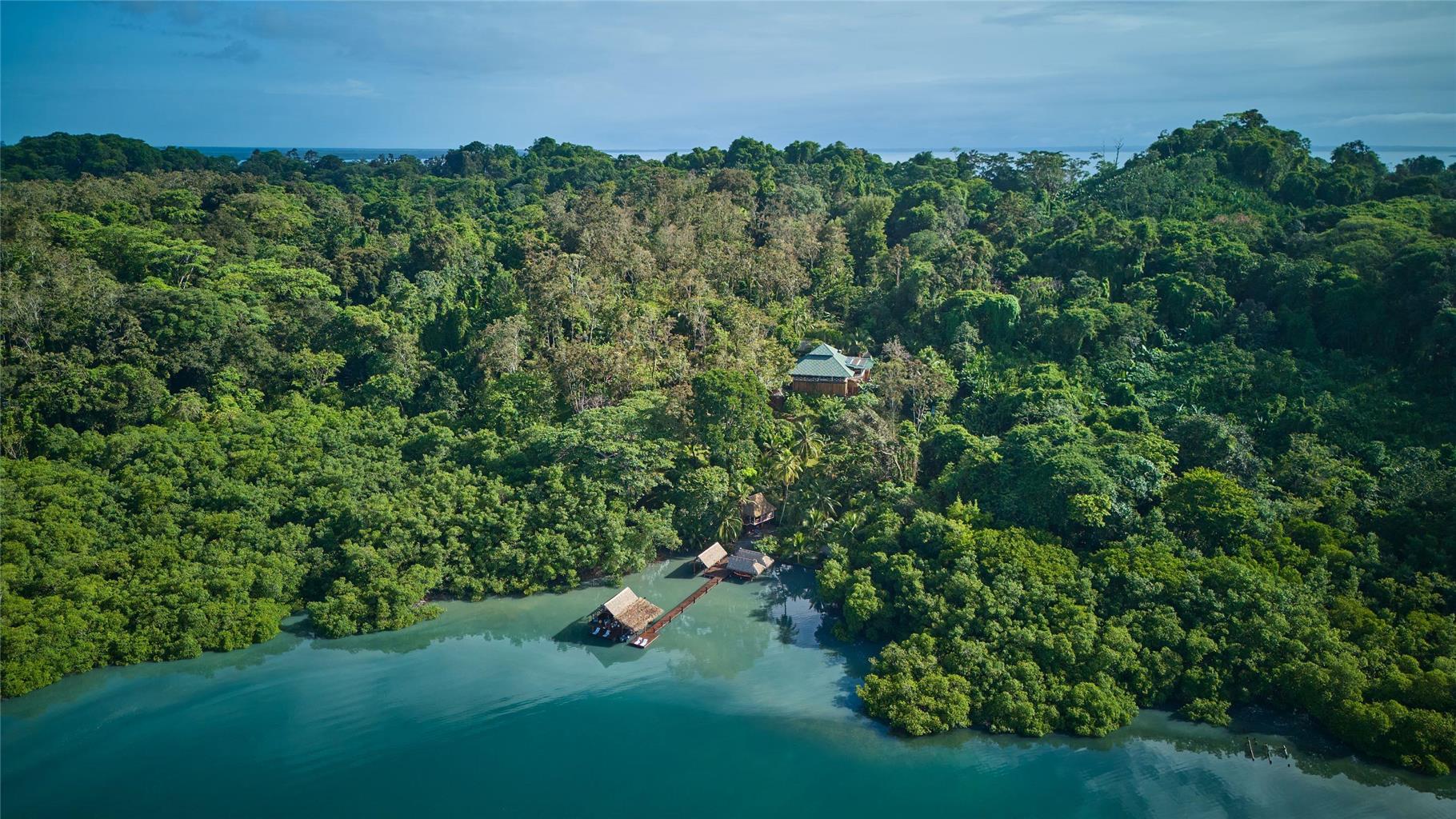 Central Hotel Bocas del Toro — 4-Star Luxury Hotel in Bocas Del Toro, Panama