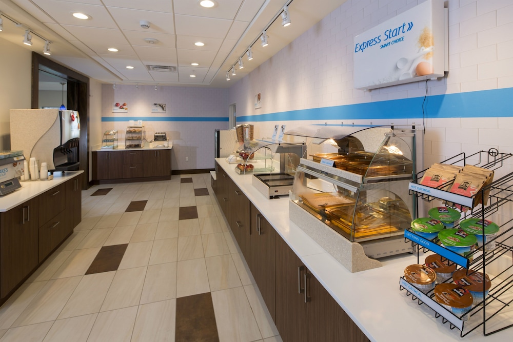 Holiday Inn Express & Suites Millersburg by IHG - photo 23