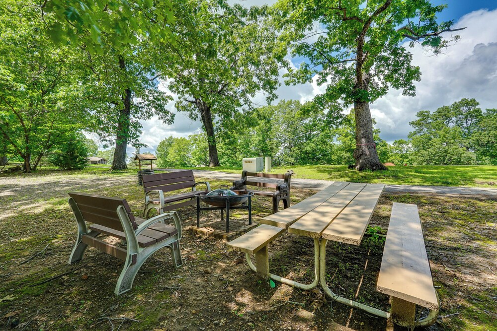 1 Mi to Margaritaville Resort: Cottage w Fire Pit - photo 22
