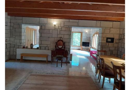 Tsarouxi village 1 — 4-Star Luxury Hotel in Karditsa, Greece