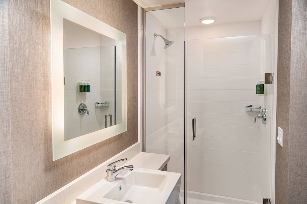 SpringHill Suites by Marriott Irvine Lake Forest - photo 14