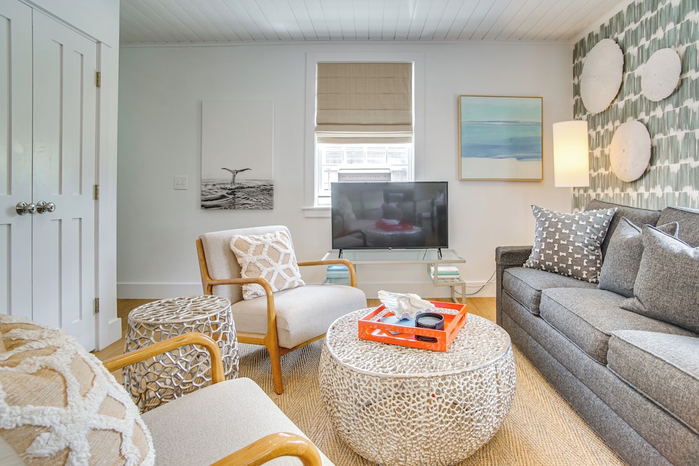 Airy Nantucket Escape in Historic Downtown — 4-Star Luxury Hotel in Nantucket, United States