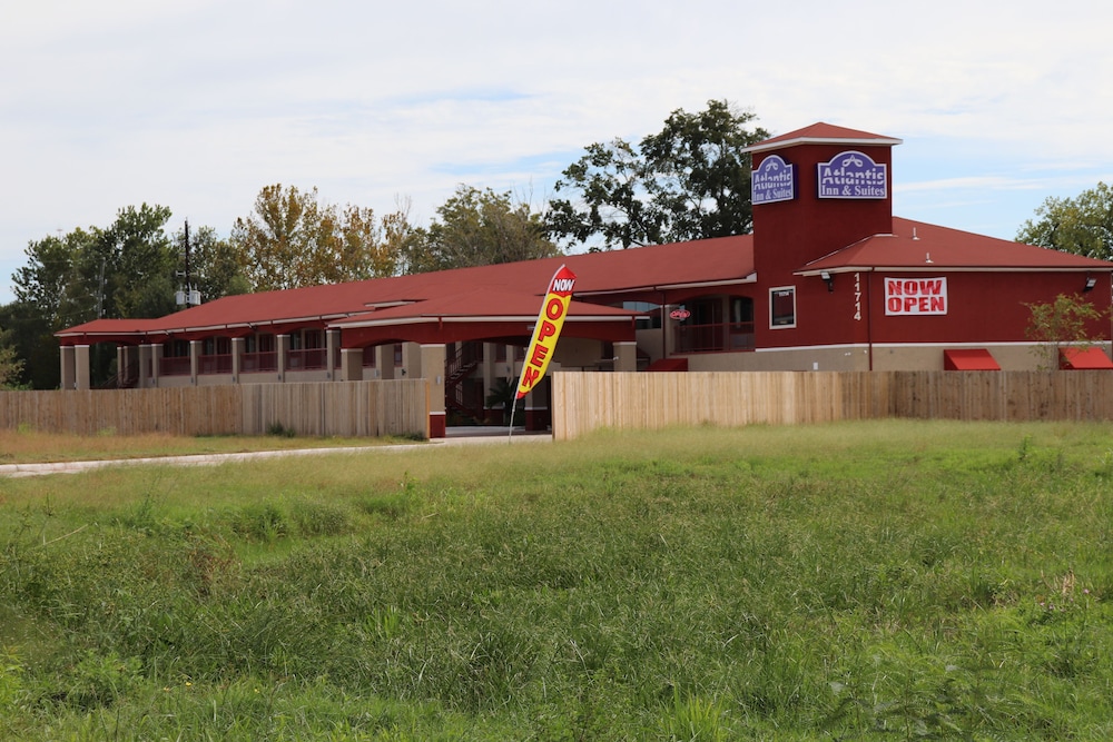 Atlantis Inn and Suites - photo 31