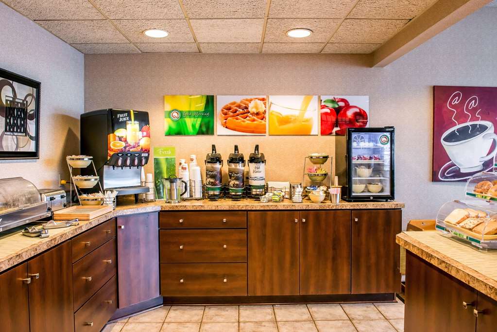 Quality Inn Pittsburgh Airport - photo 28