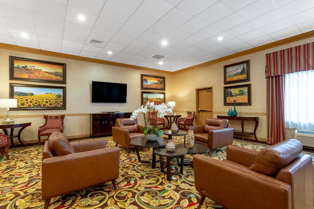 Hawthorn Extended Stay by Wyndham West Palm Beach Airport - photo 2