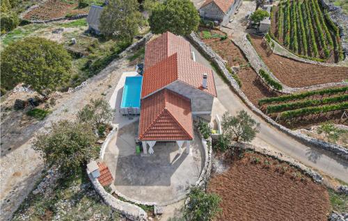 Stunning Home In Lokvicici With Jacuzzi — 4-Star Luxury Hotel in Lokvicic, Croatia