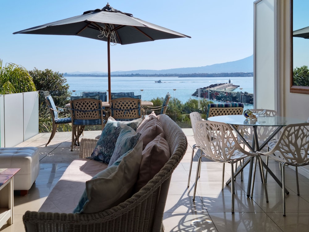 The View — 4-Star Luxury Hotel in Cape Town, South Africa
