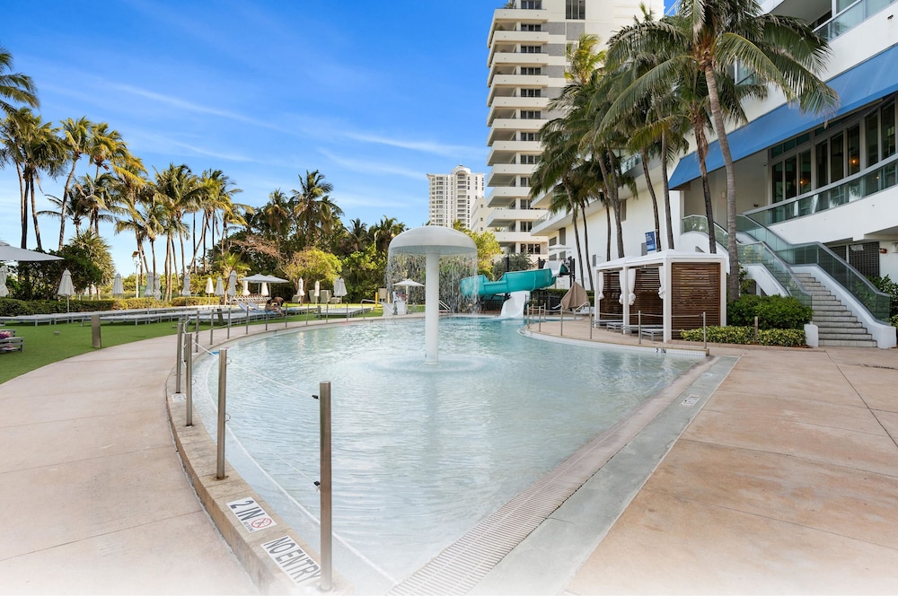 Fontainebleau Miami Beach Private Luxury Suites - photo 413