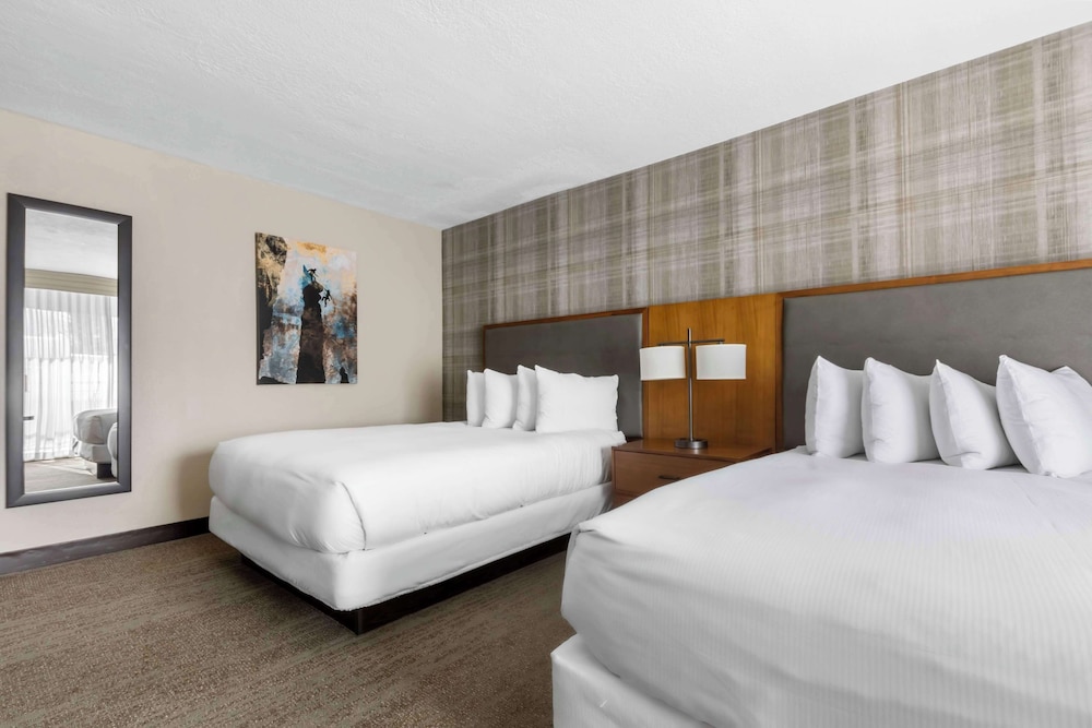 DoubleTree by Hilton Hotel Park City The Yarrow - photo 21