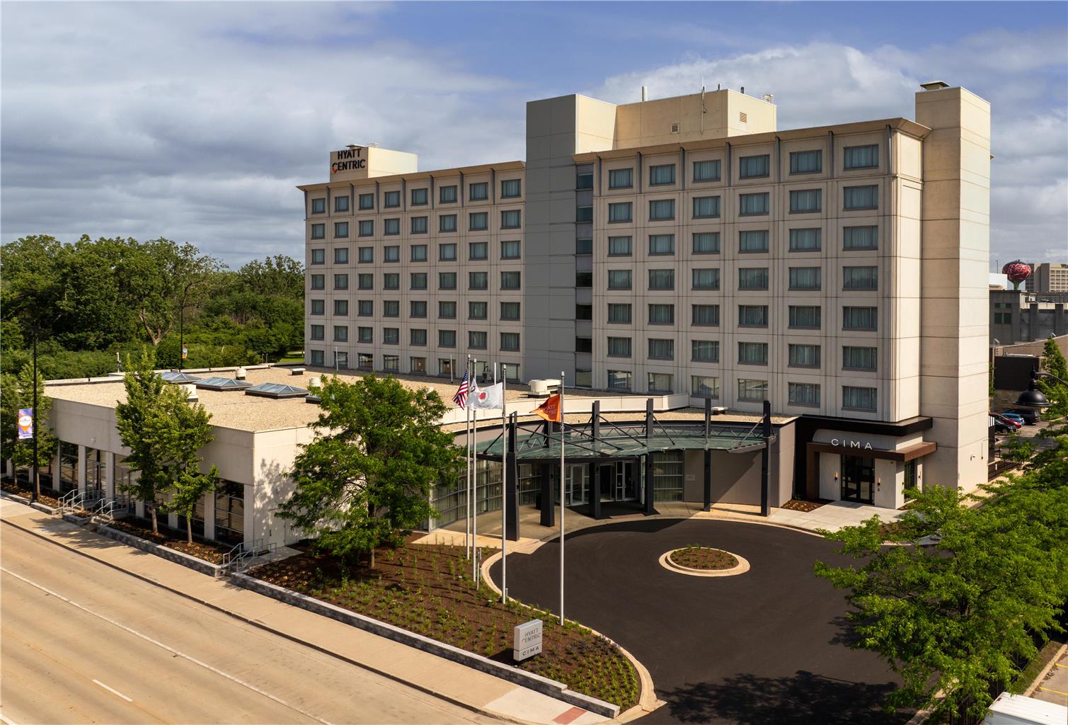 Hyatt Centric Chicago O'Hare - carbon neutral hotel in Rosemont
