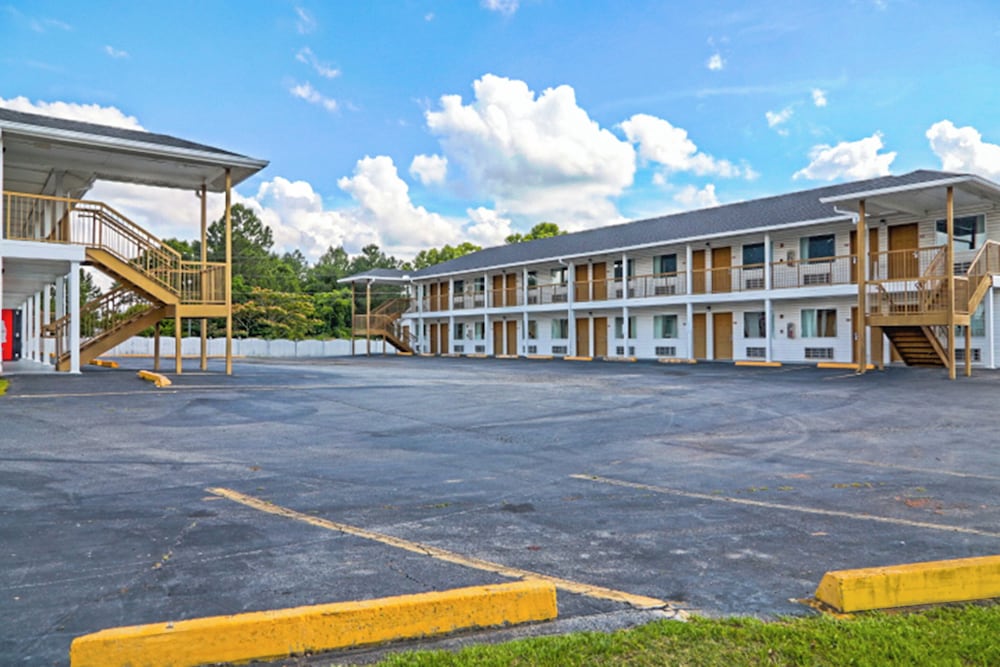 Economy Inn by OYO Ashburn I 75 - photo 22