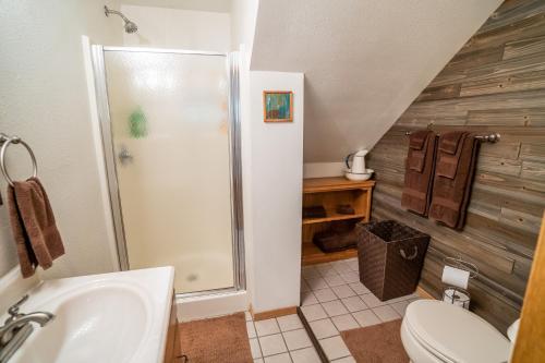 Bears Den Alaska Lodging - photo 3