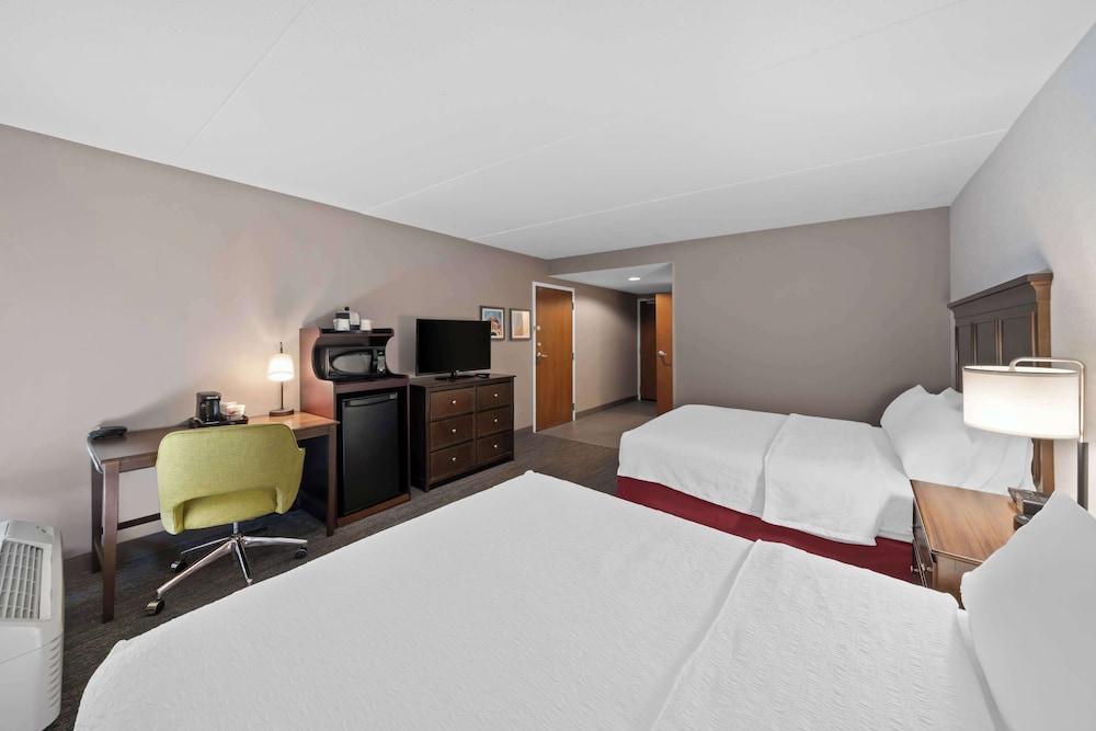 Hampton Inn Franklin Milford - photo 16