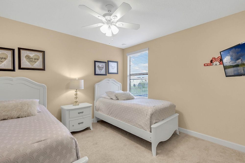 5 Bedrooms 4 Bathrooms Champions Gate 444 Oc - photo 3