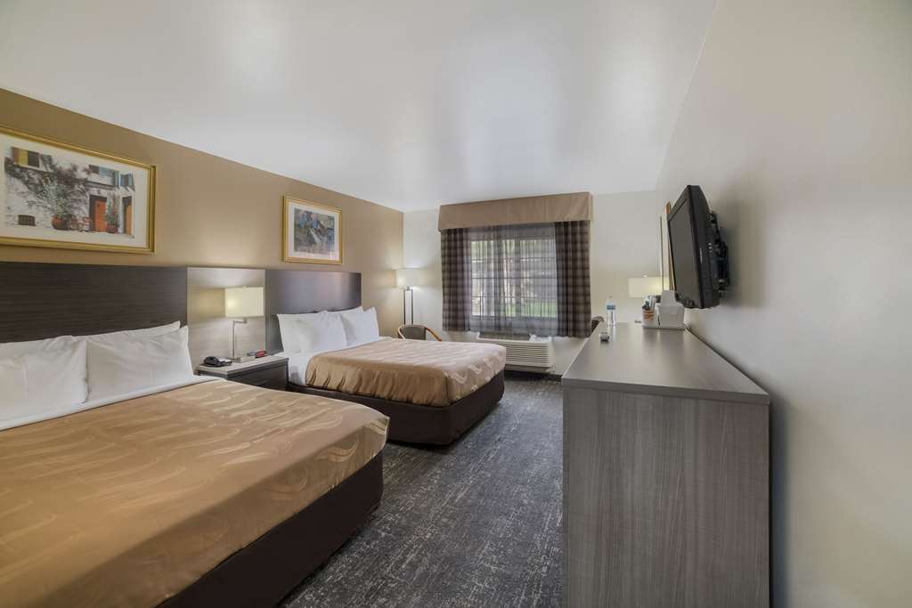 Quality Inn & Suites Goodyear Phoenix West - photo 6