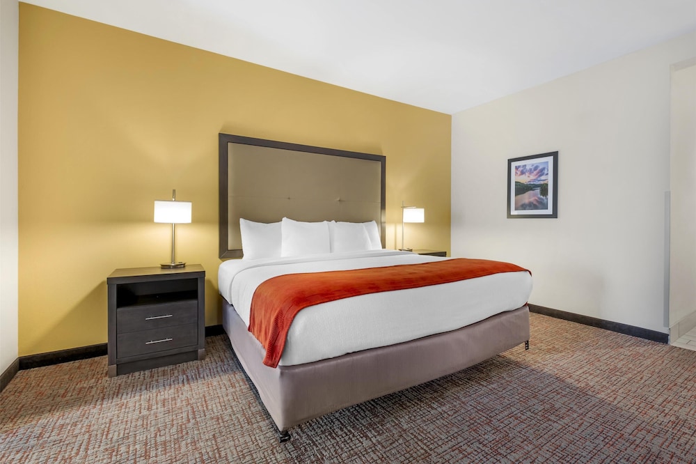 B W Plus Elizabethtown Inn & Suites - photo 18