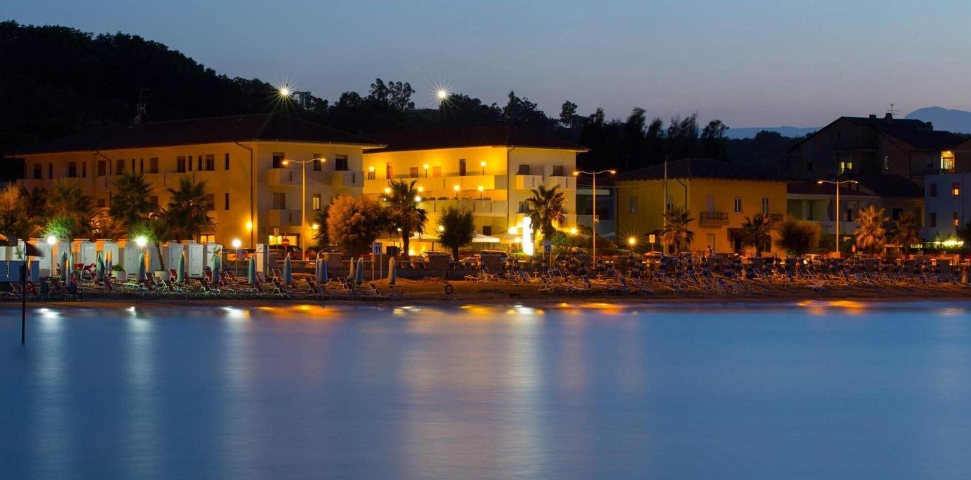 Hotel Calgary — hotel in Casalbordino-Miracoli