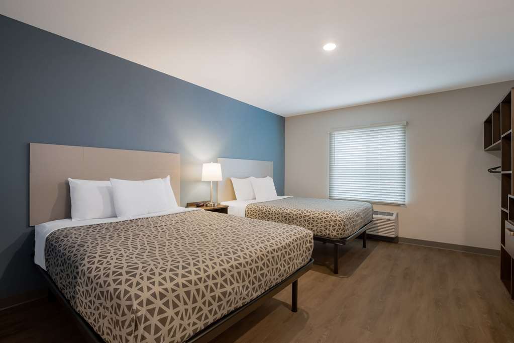 WoodSpring Suites Moreno Valley - photo 16