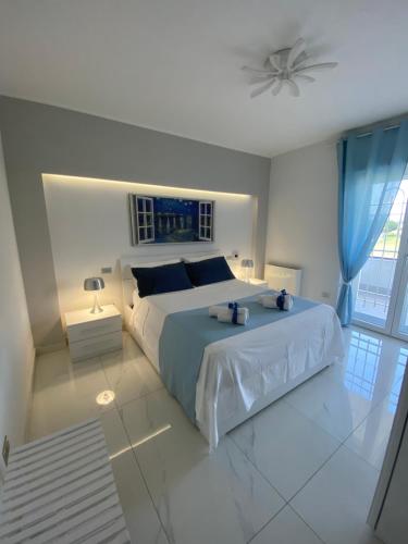 Simon's House — 4-Star Luxury Hotel in Volla, Italy