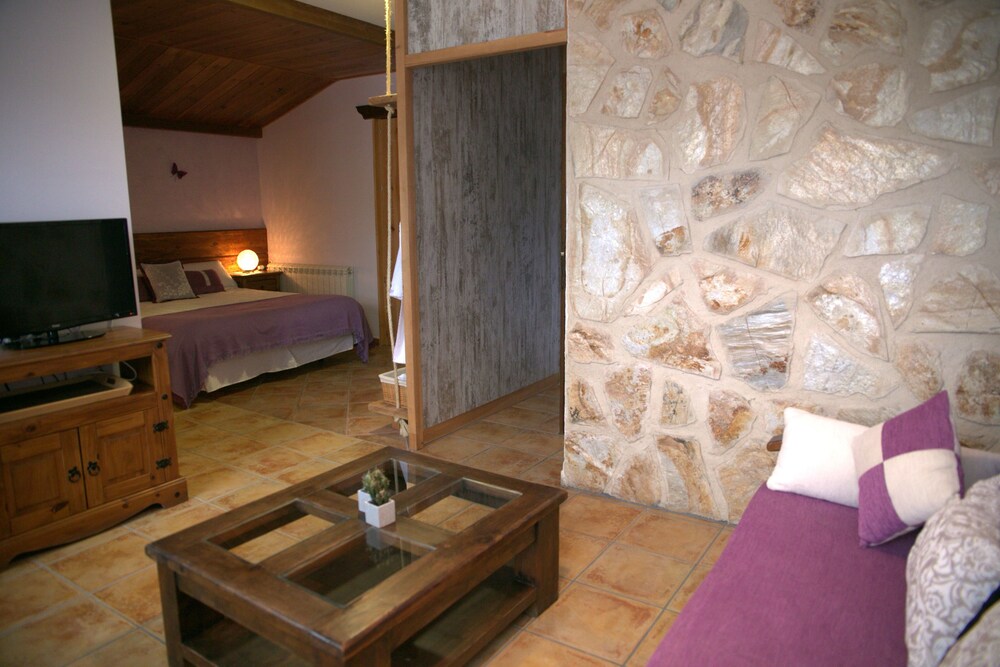 Casa Rural Baltasar — 4-Star Luxury Hotel in Aliaguilla, Spain