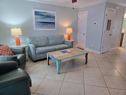 Southern Breeze #9 - last minute hotel in Pensacola