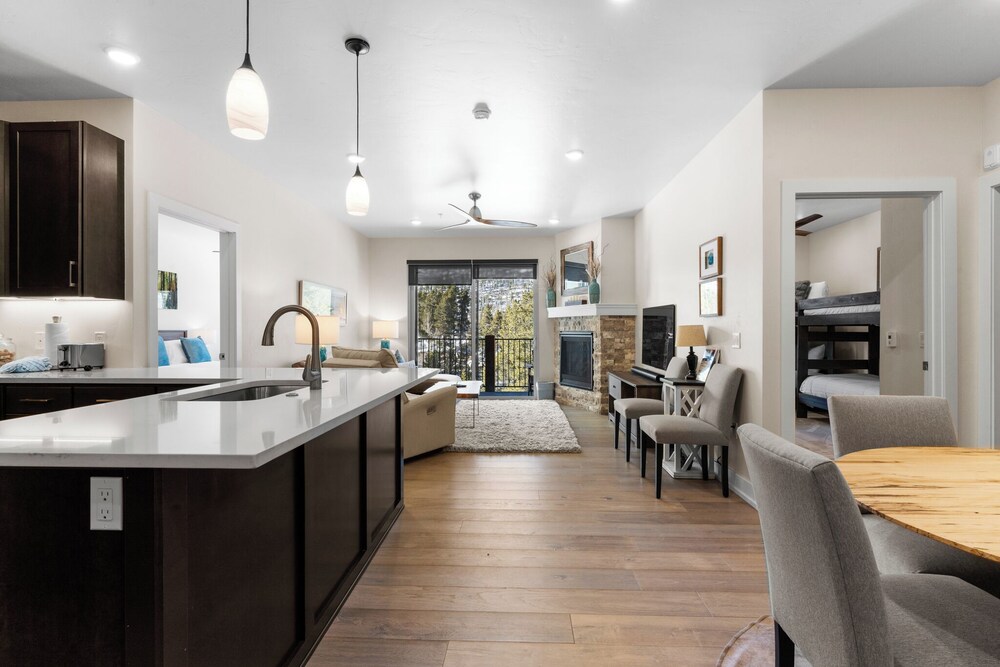 Clearwater Lofts #302 Building 3 By Summit County Mountain Retreats — 4-Star Luxury Hotel in Keystone, United States