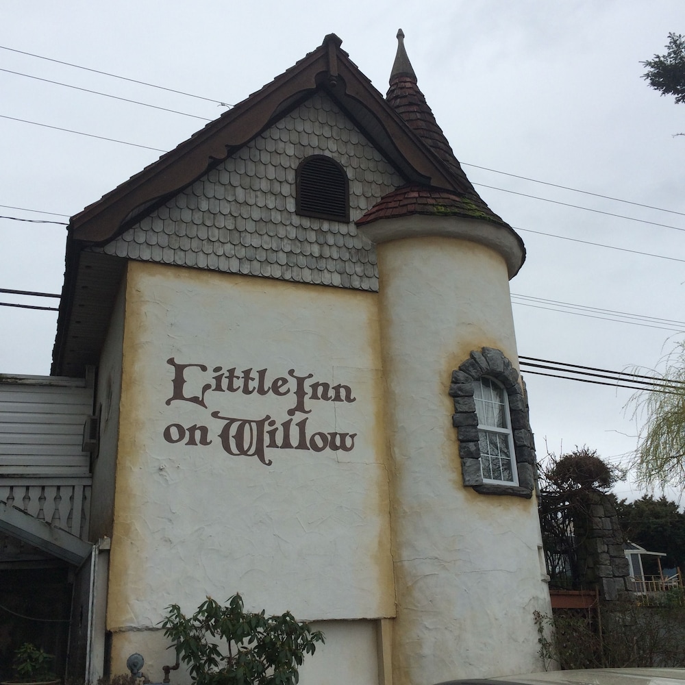 Little Inn On Willow — Duncan