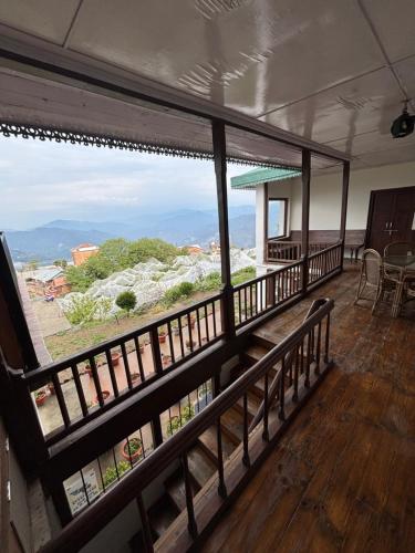 Abode at Thanedar Estate in Shimla, India