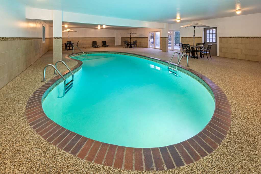 Days Inn by Wyndham Hutchinson - photo 8