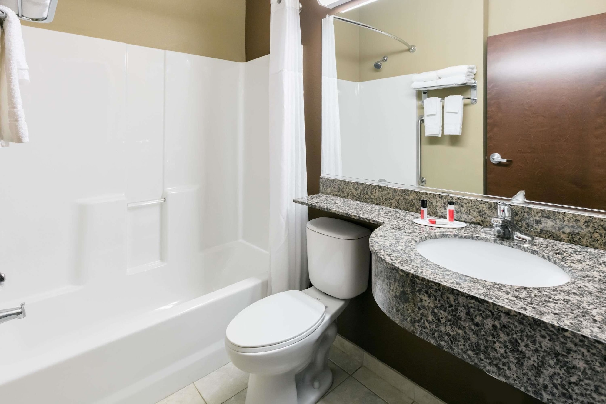Sleep Inn & Suites - photo 9