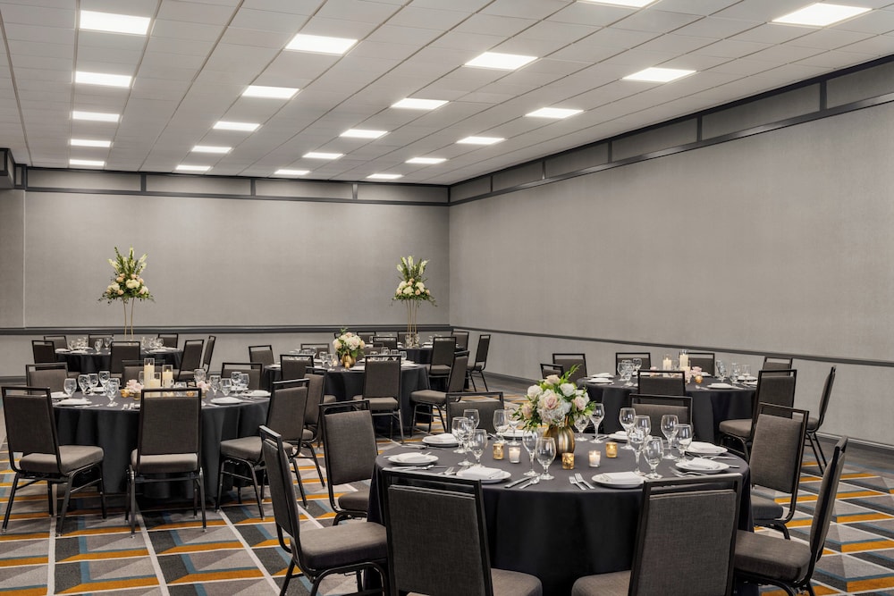 Crowne Plaza Louisville Airport Expo Ctr by IHG - photo 114