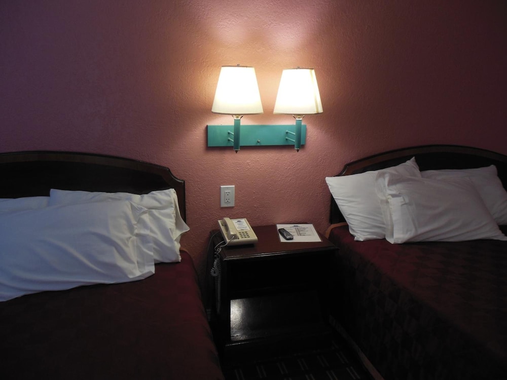 Sealamp Inn - photo 30