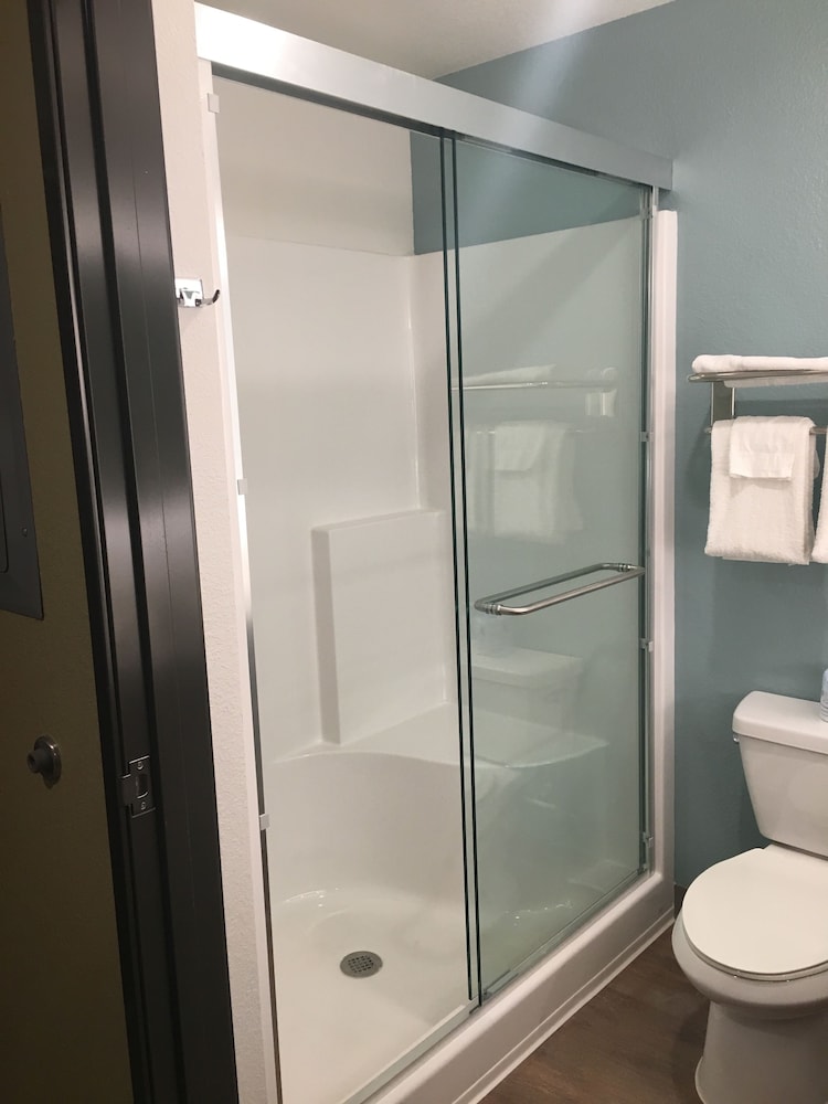 WoodSpring Suites Orlando International Drive - photo 31