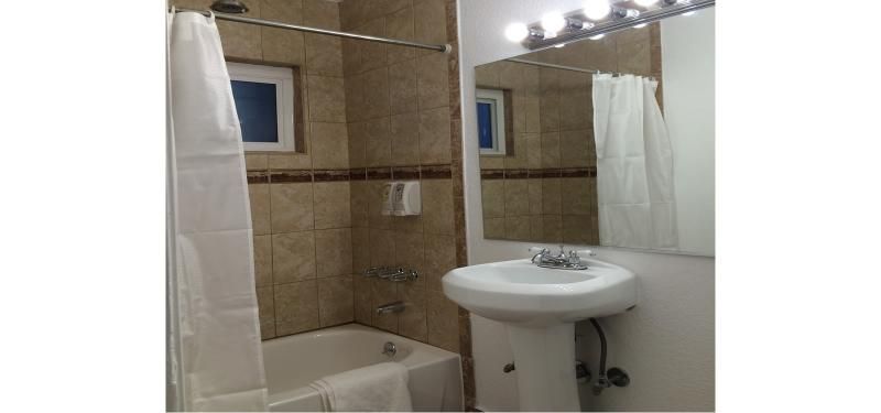 Crown Airport Hotel - photo 20
