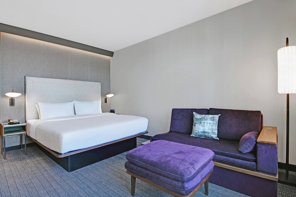 Courtyard by Marriott Manhattan Aggieville - photo 6