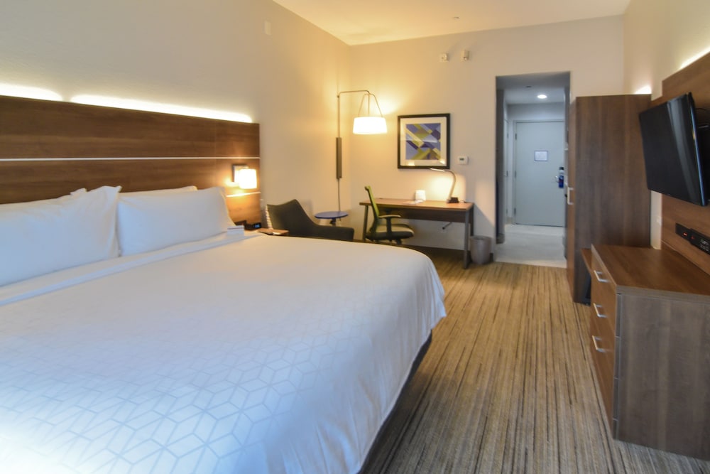 Holiday Inn Express & Suites Indianapolis Northwest by IHG - photo 6
