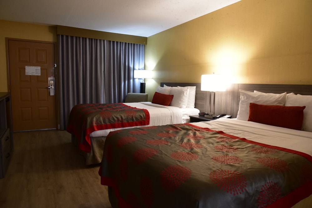Ramada by Wyndham San Diego National City - photo 30