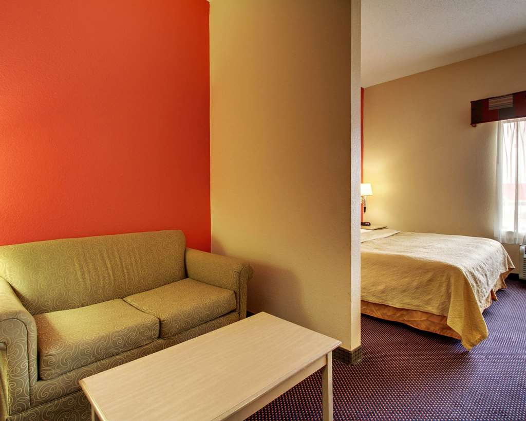 Quality Inn & Suites Hattiesburg North - photo 21