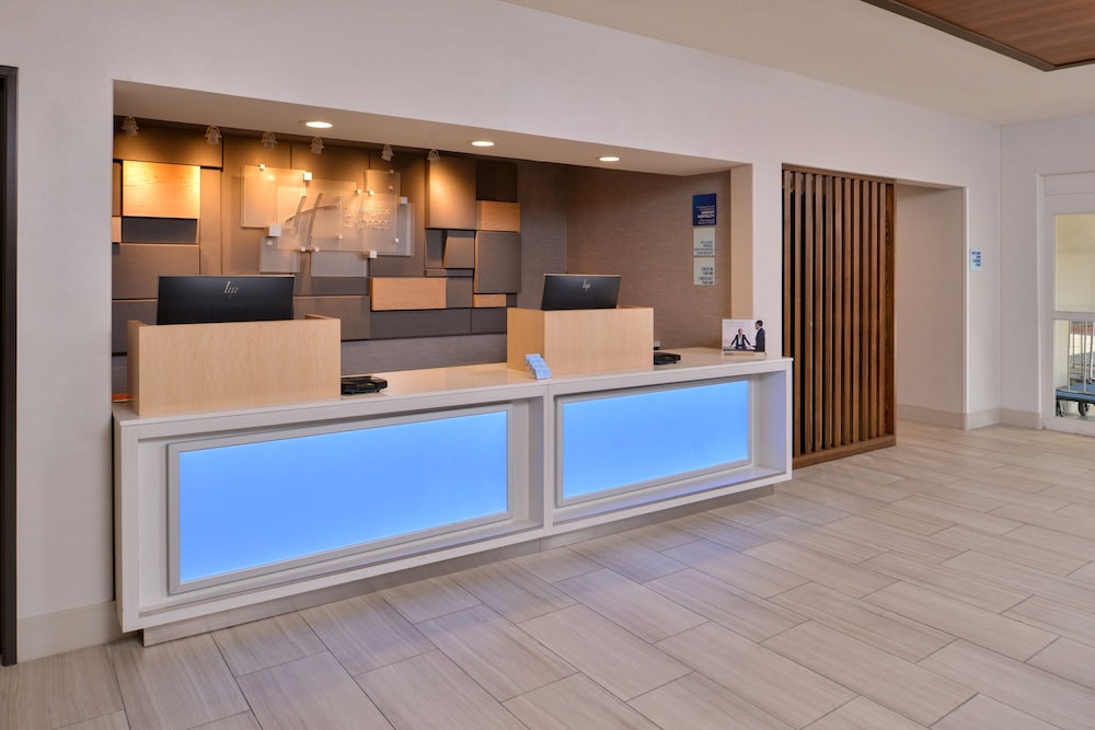 Holiday Inn Express Stockton Southeast by IHG - photo 40