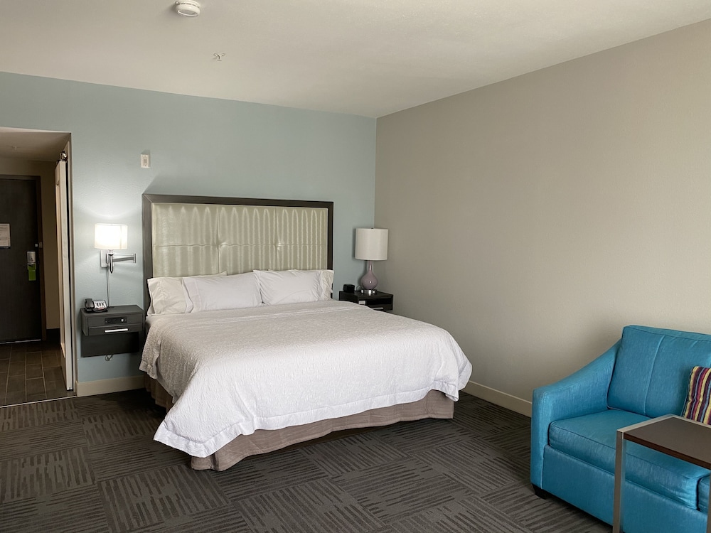 Hampton Inn El Reno - photo 10
