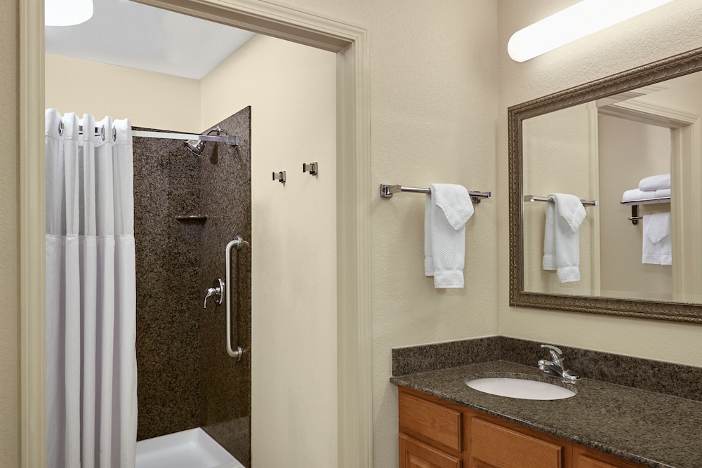 Staybridge Suites Milwaukee Airport South by IHG - photo 24
