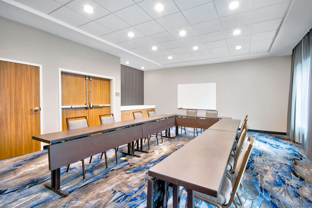Fairfield Inn & Suites by Marriott Cincinnati North - photo 27