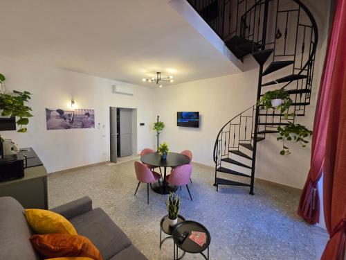Napoli Movie Apartments — 4-Star Luxury Hotel in Naples, Italy