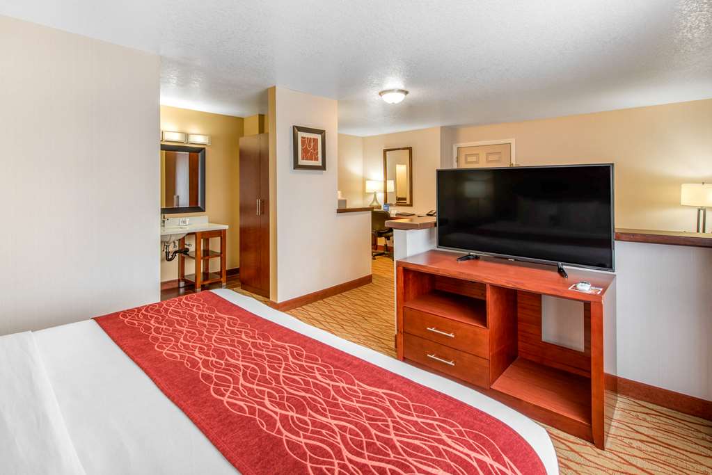 Comfort Inn Mount Shasta Area - photo 27