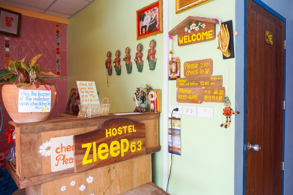 Concierge desk