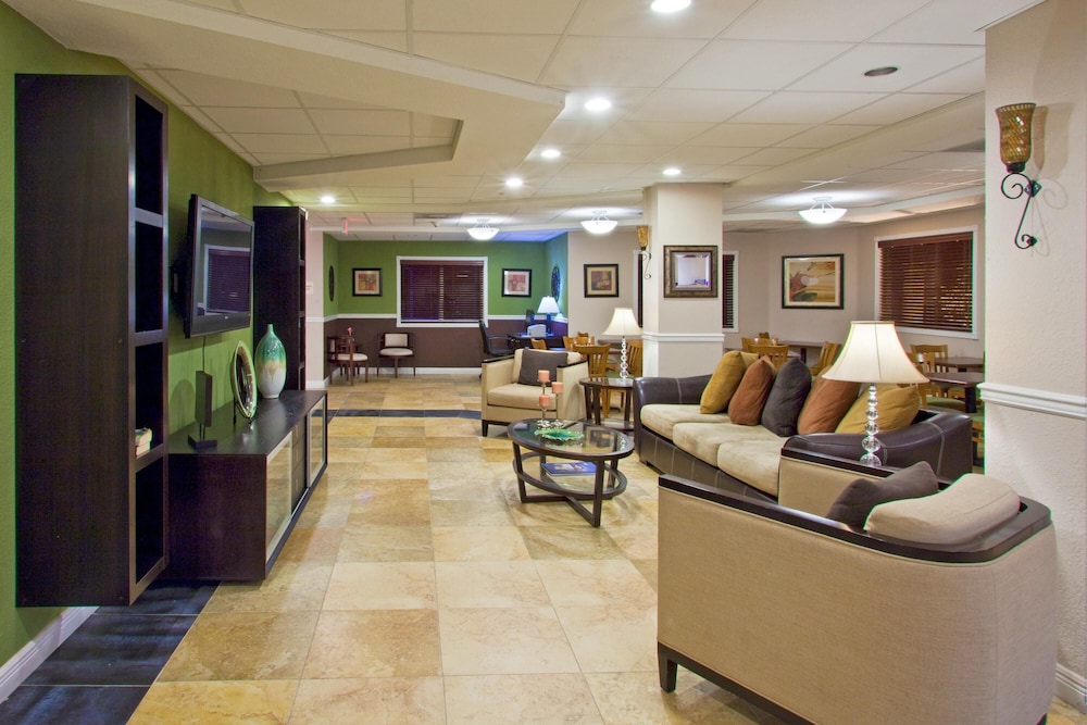 Holiday Inn Express & Suites West Palm Beach Metrocentre by IHG - photo 9