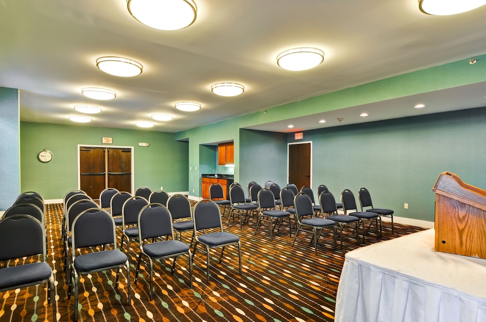Hampton Inn by Hilton New Bedford Fairhaven - photo 51